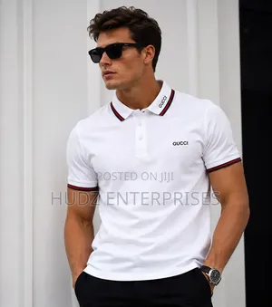 Gucci Collar T-Shirt