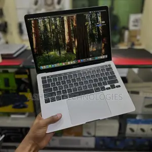 Laptop Apple MacBook Pro 2020 16GB Intel Core i7 SSD 512GB