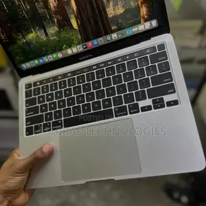 Laptop Apple MacBook Pro 2020 16GB Intel Core i7 SSD 512GB