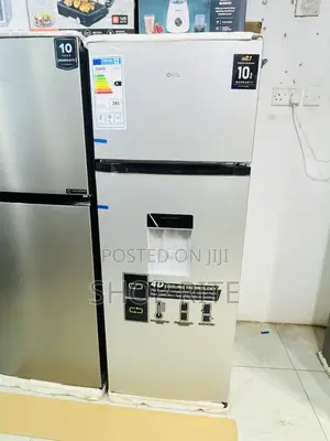 CHIQ 270 Liters Refrigerator With Water Dispenser Siliver Color