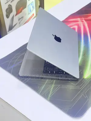 New Laptop Apple MacBook Pro 2023 M3 8GB Apple M3 SSD 512GB