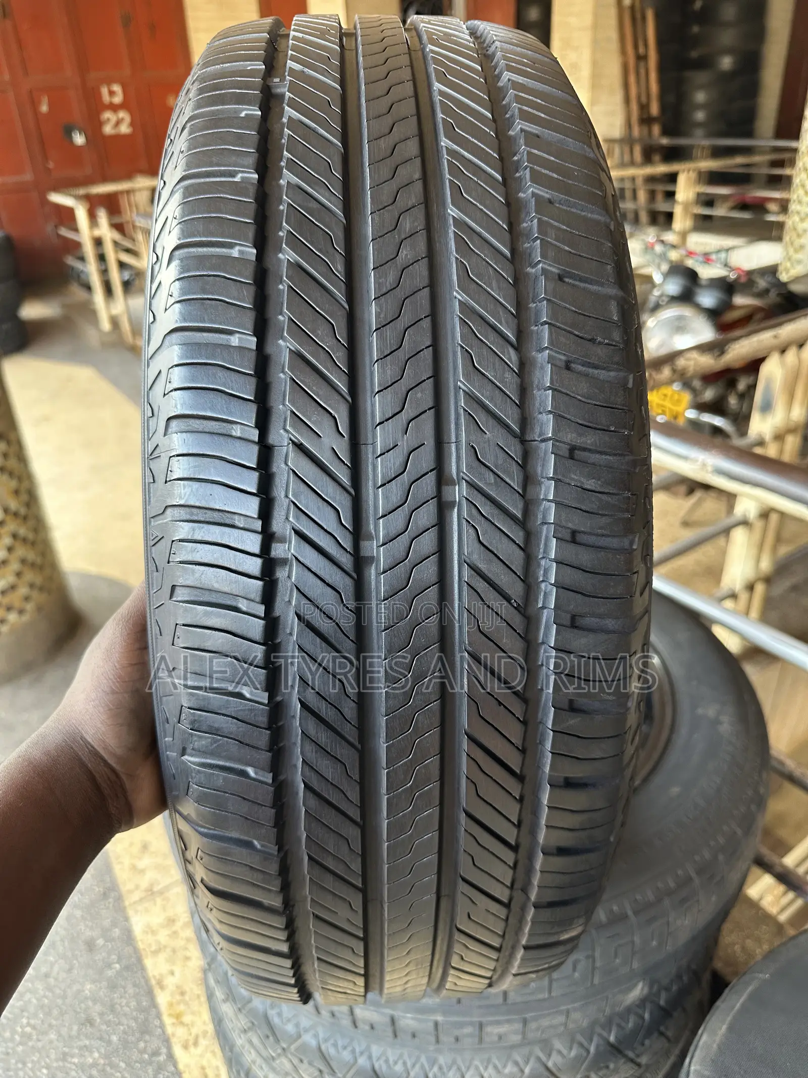 225/55r18 Yokohama Foreign Used Tire Only One Week Driven