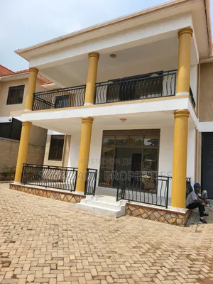 5bdrm Mansion in Bunga Kalungu, Central Division for rent