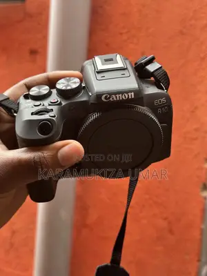Canon Eos R10