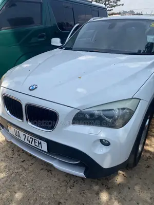 BMW X1 sDrive28i 4dr SUV (2.0L 4cyl Turbo 8A) 2014 Black
