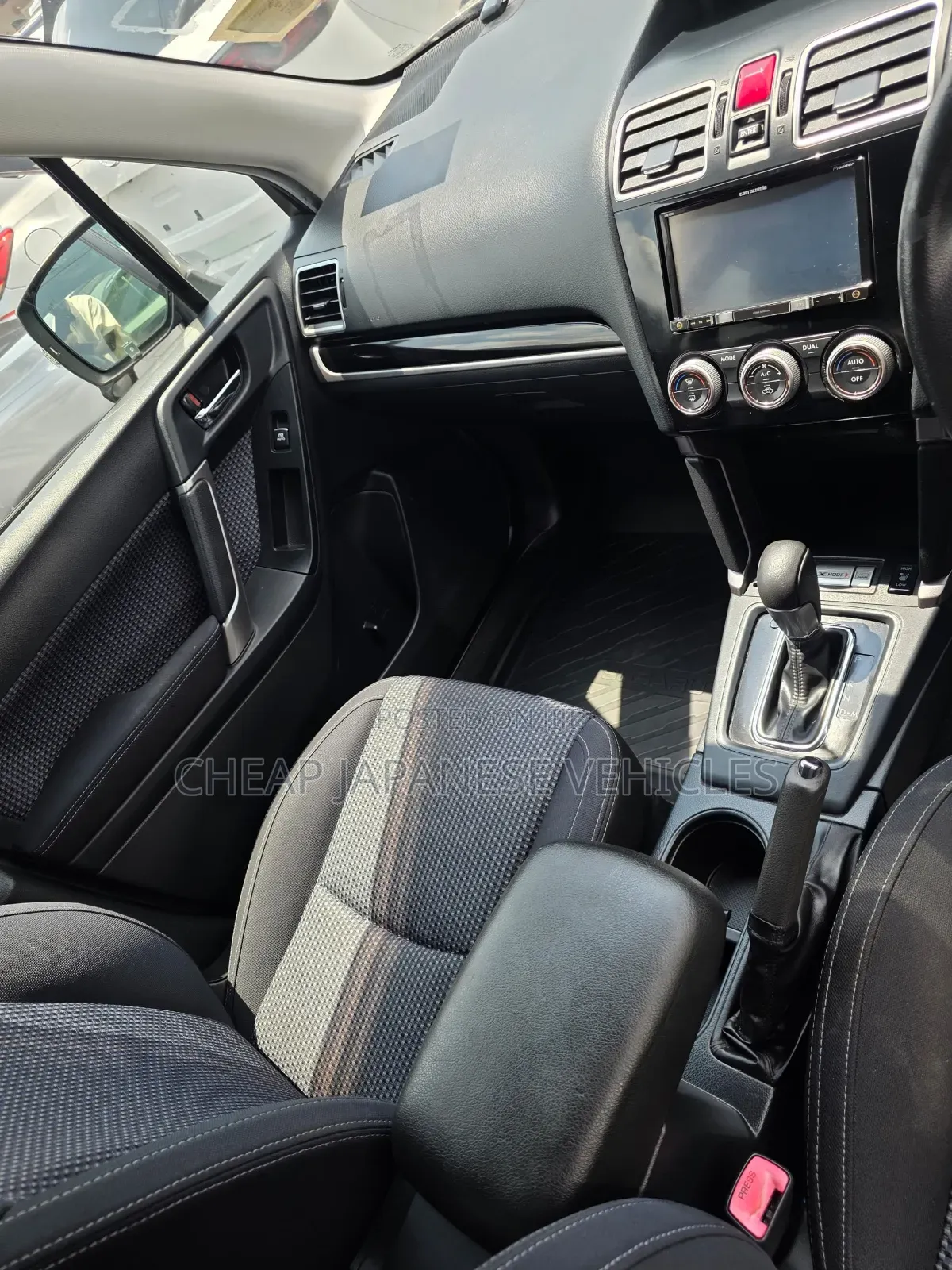 Subaru Forester 2016 White