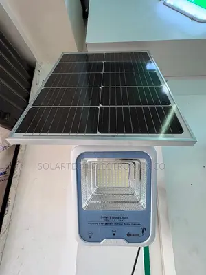 Waterproof 200W Solar LED Flood Light for Security Lighting