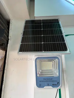 All-in-One 200W Solar Flood Light With Solar Panel Included