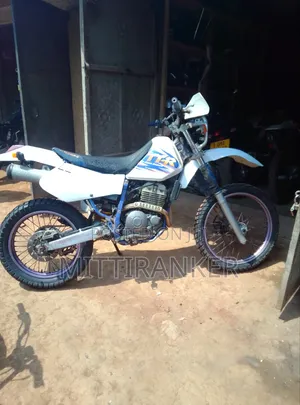 Yamaha 2017 White