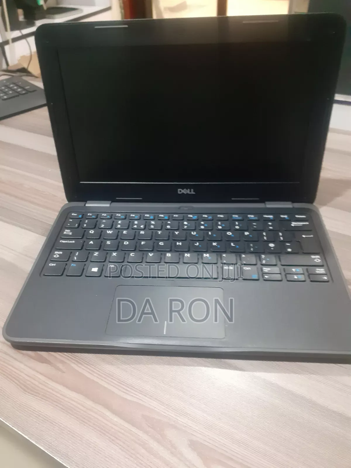 Laptop Dell Latitude 3190 4GB Intel Celeron SSD 128GB