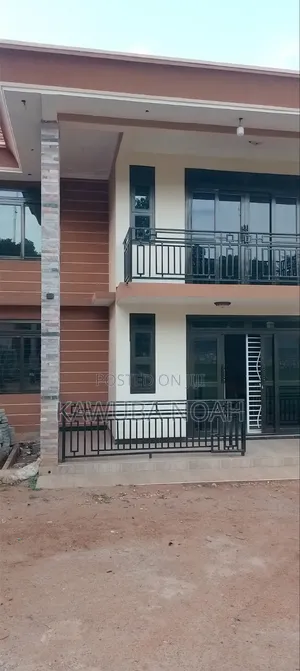 5bdrm Bungalow in Jinja for rent