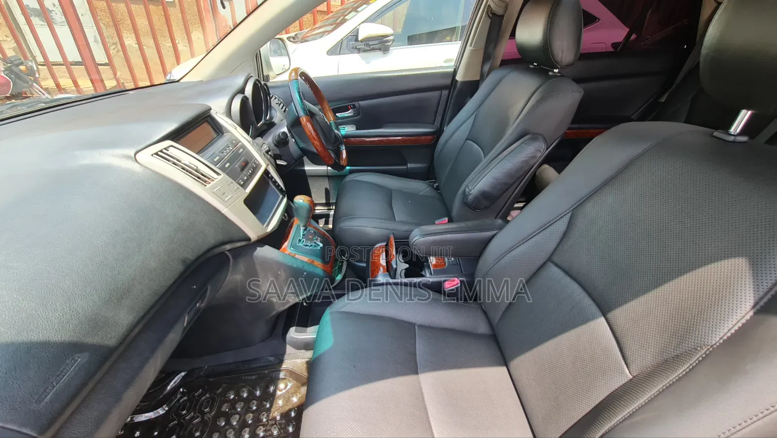 Toyota Harrier 2011 Silver