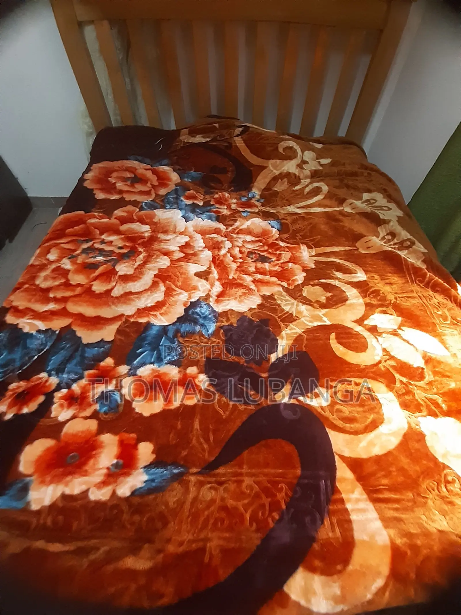 Blanket Second Hand.