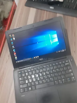 Laptop Dell Latitude 3380 4GB Intel Core i3 HDD 500GB