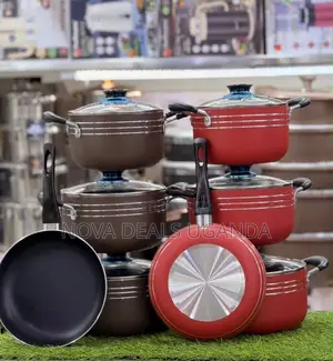Premium Stainless Steel Saucepan Set, 4 Piece Set With Glass Lids