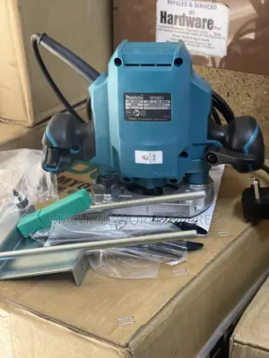 Makita 900W Router Machine Original