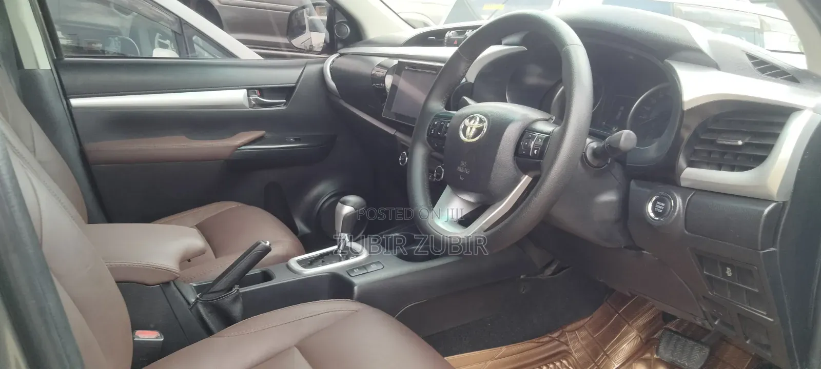 Toyota Hilux 2017 Gray