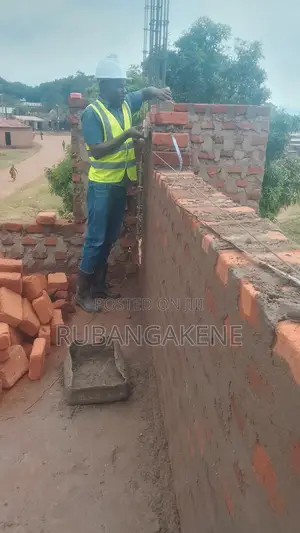 Site Foreman and Field Supervisor Good in All Kinds of Construction