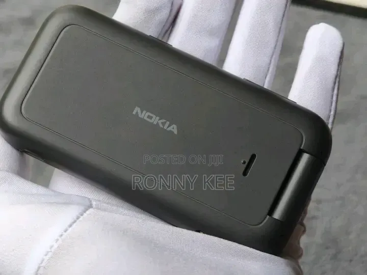 New Nokia 2660 Flip Black