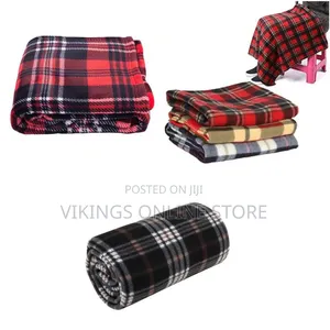 1 Piece of Soft Fleece Throw Checked Large Polar Fleece Warm Soft