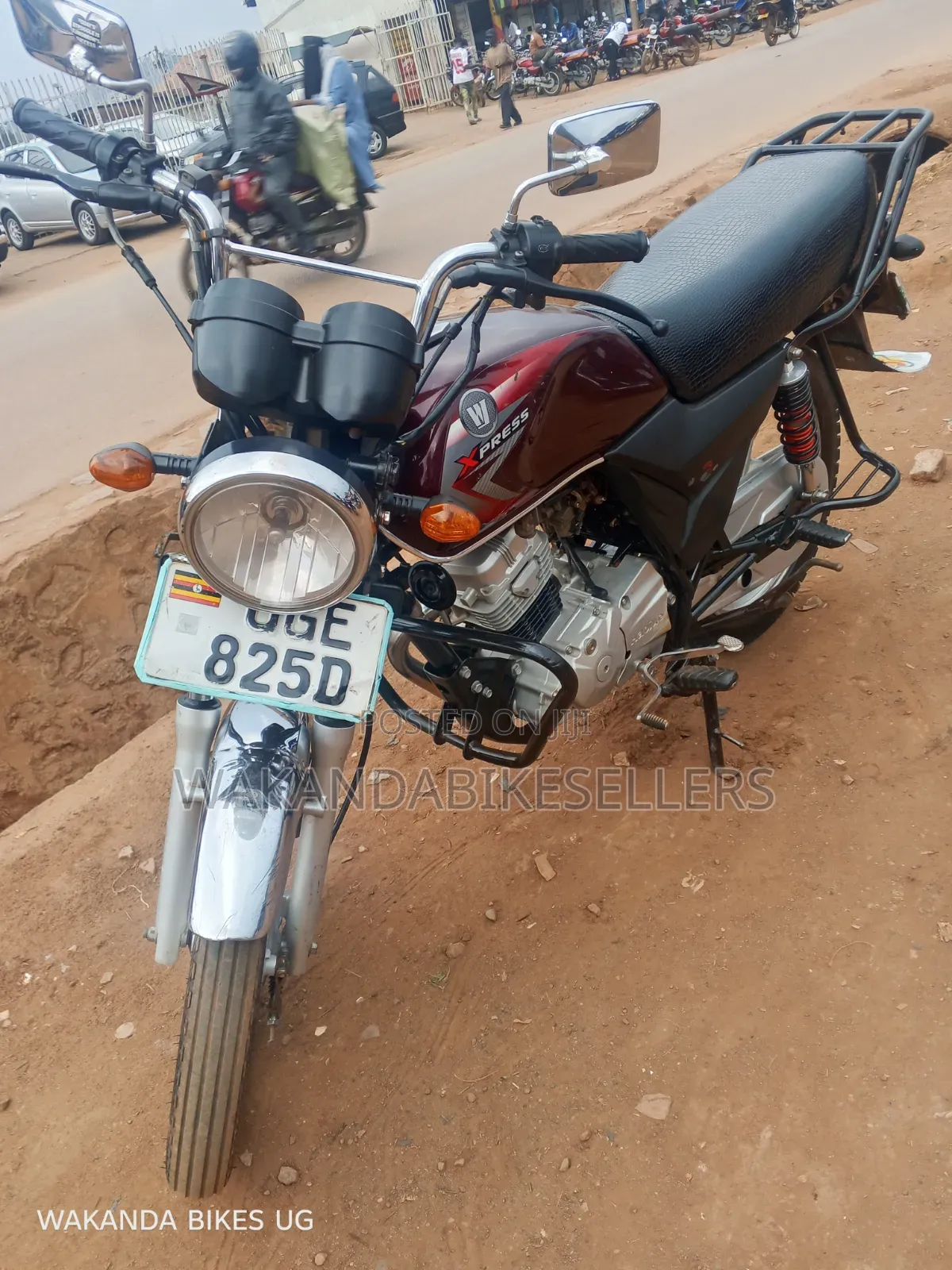Bajaj Boxer 100 2024 Red