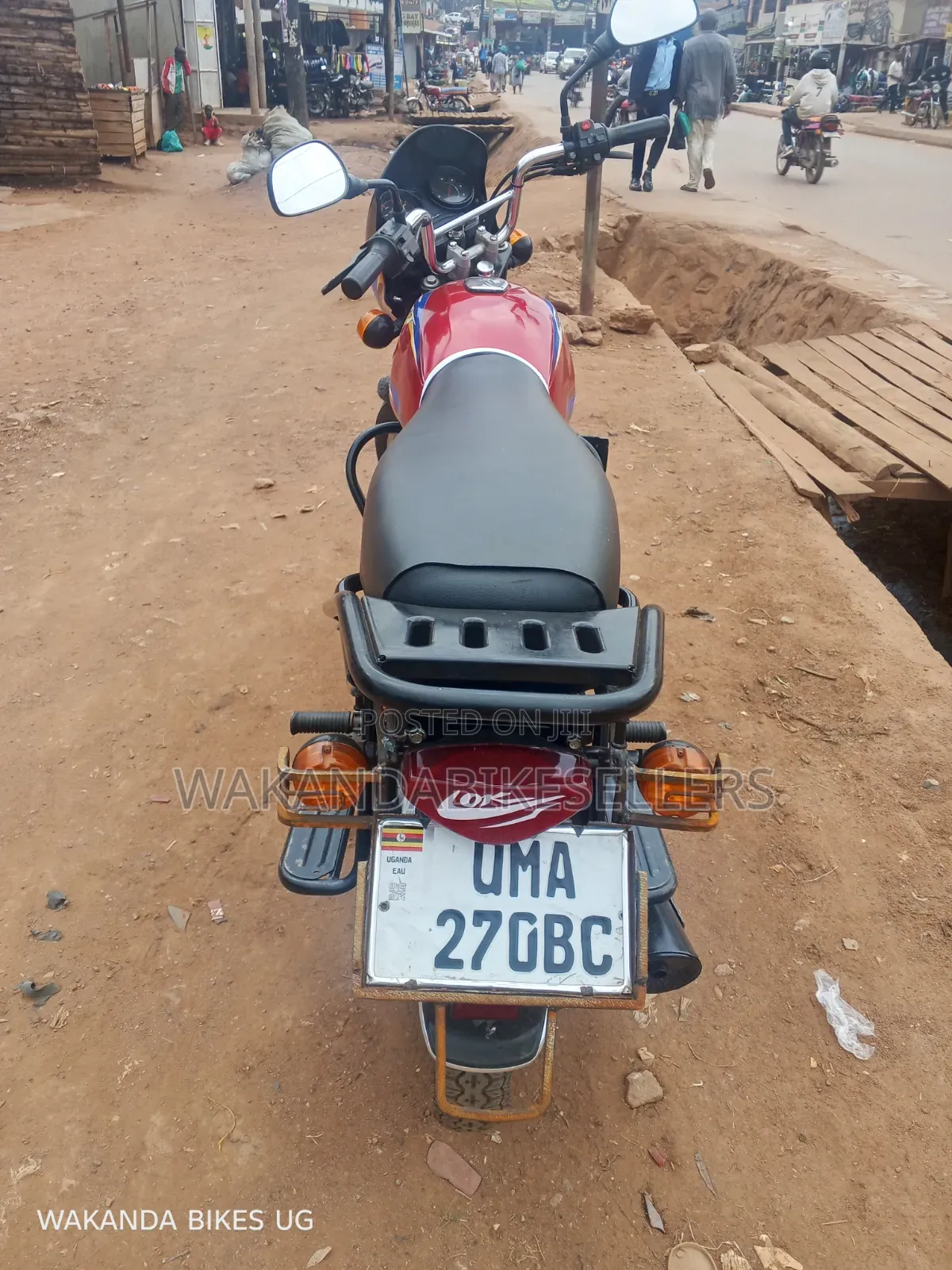 Bajaj CT 125X 2025 Red