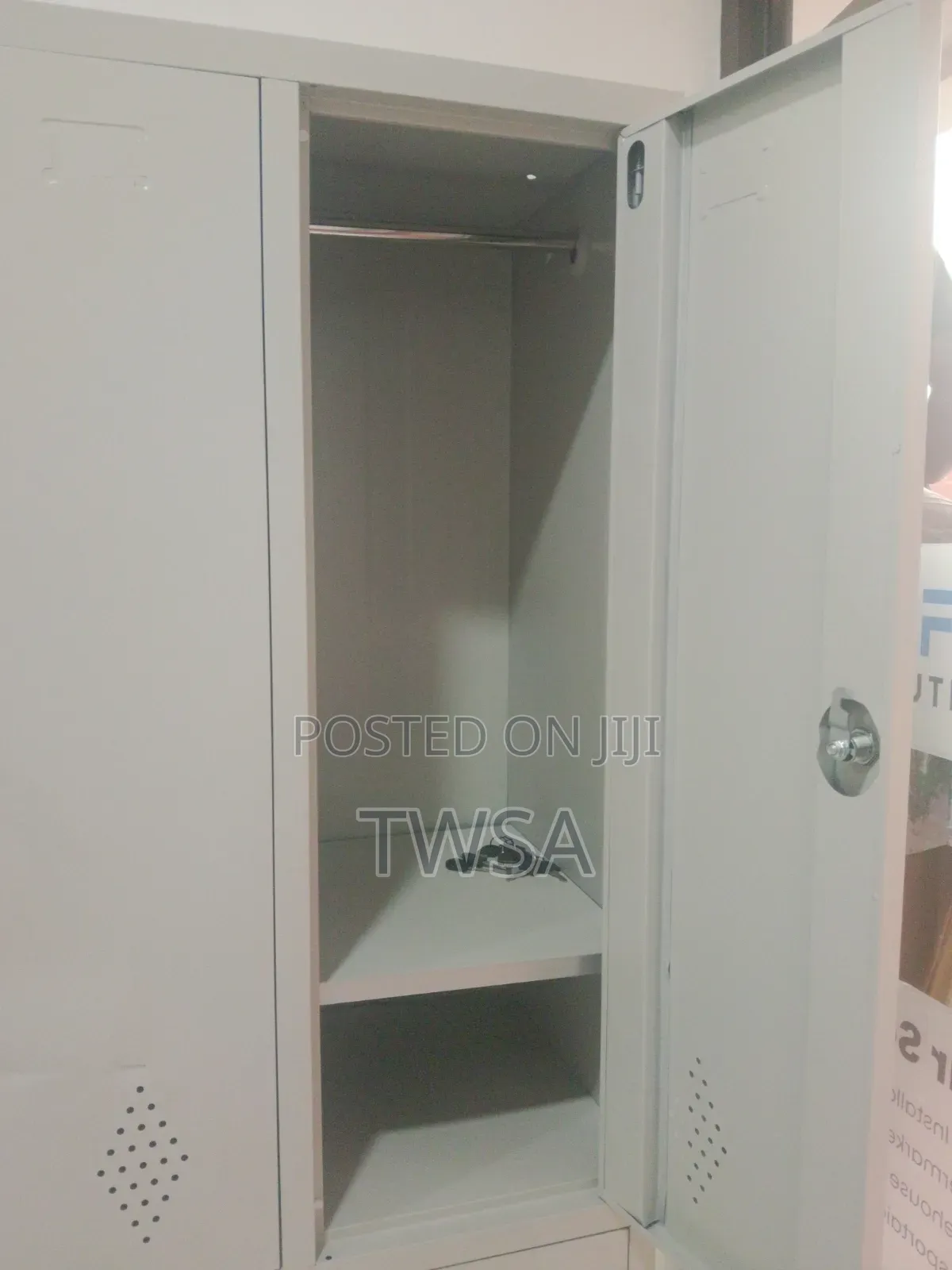 Locker Cabinet, 6 Doors