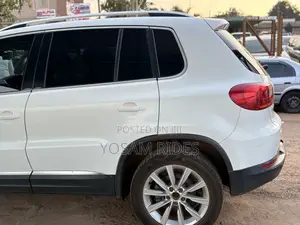 Volkswagen Tiguan S 2013 White