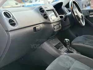 Volkswagen Tiguan S 2013 White