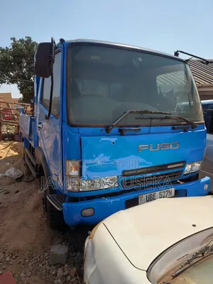 Mitsubishi Fuso Fighter 2001 Blue