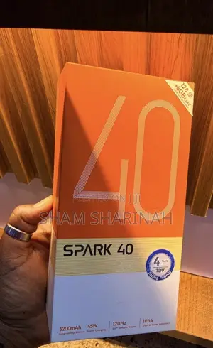 New Tecno Spark 40 128 GB Silver