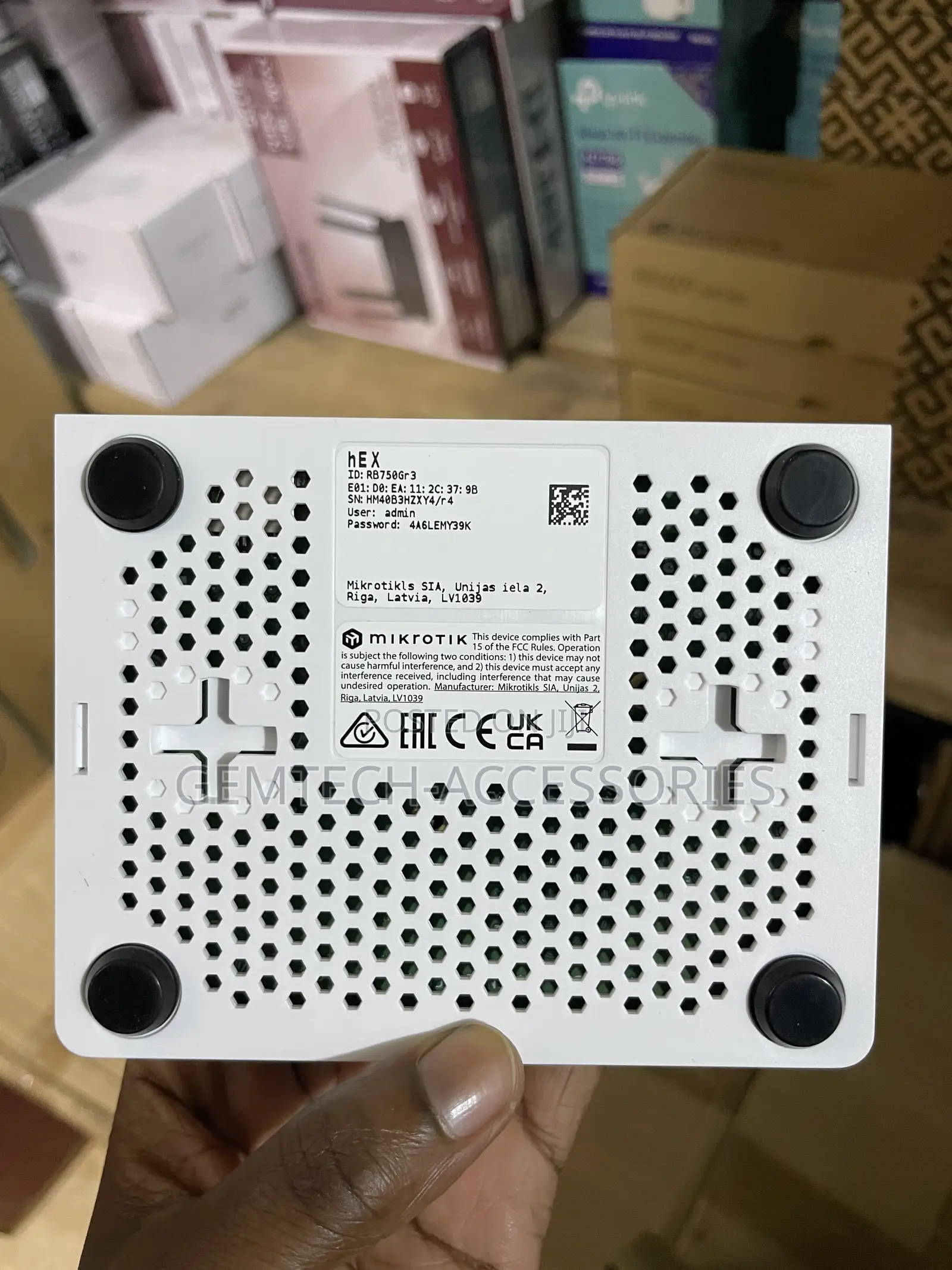 MikroTik hEX RB750Gr3 Router