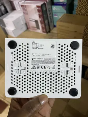 MikroTik hEX RB750Gr3 Router