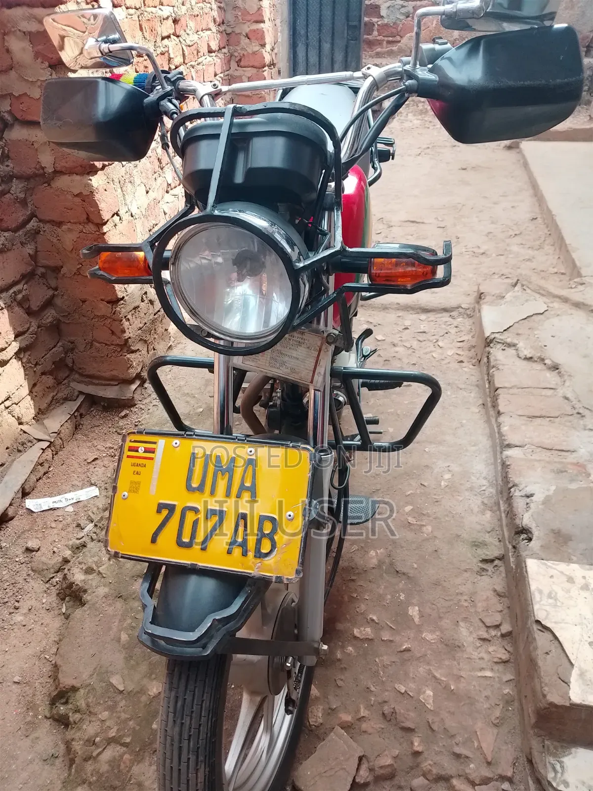 Honda CB 2024 Red