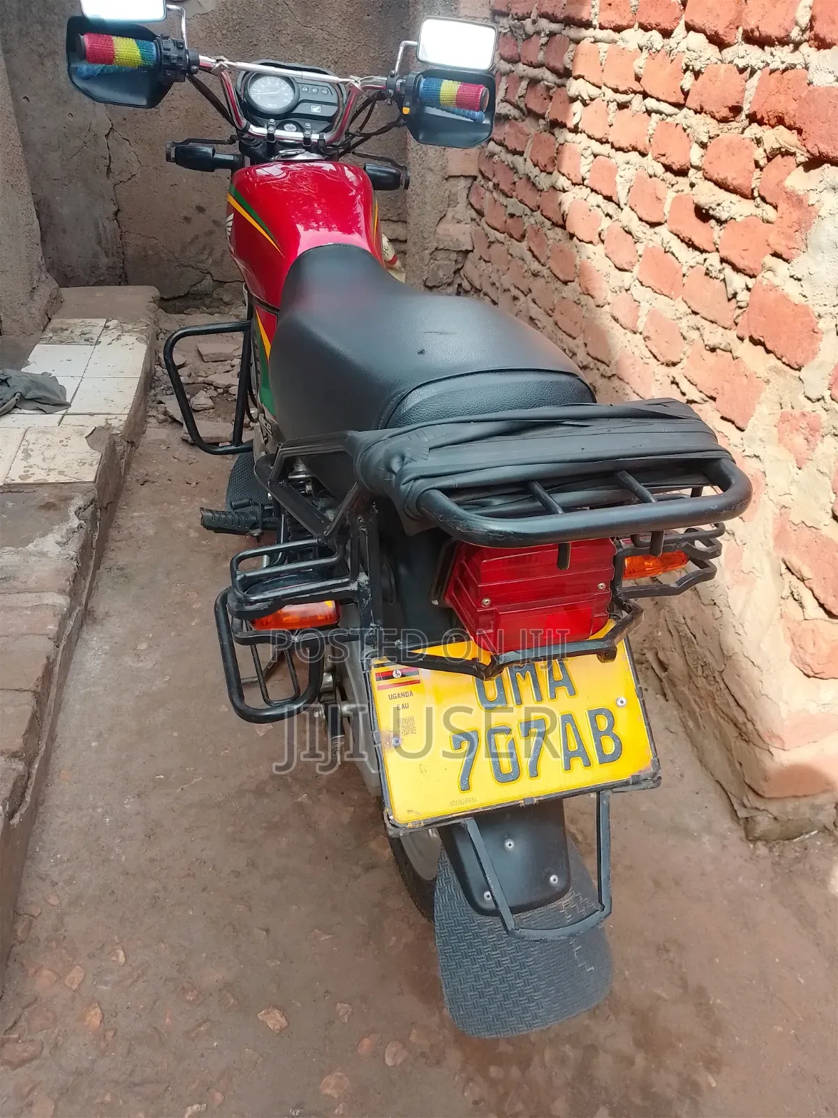 Honda CB 2024 Red