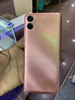 Samsung Galaxy A04 64 GB Gold
