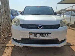 Toyota Corolla Rumion 2011 White