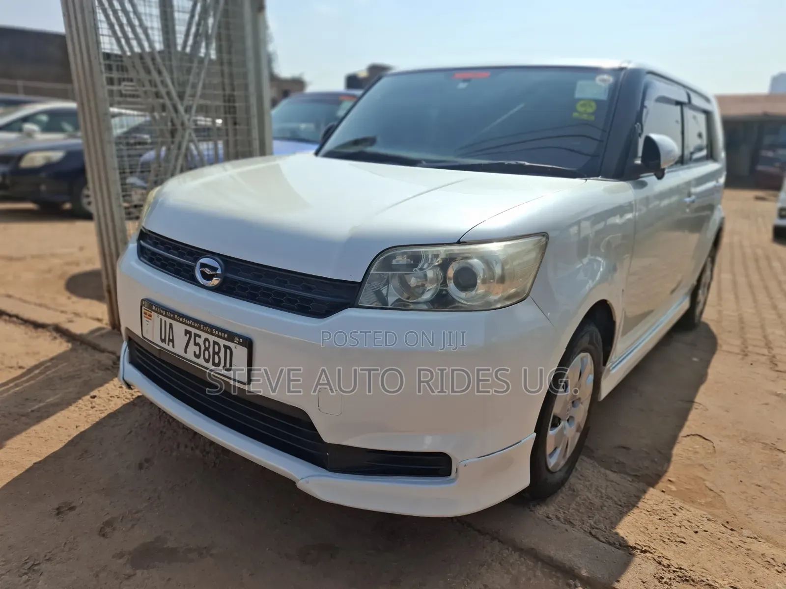 Toyota Corolla Rumion 2011 White