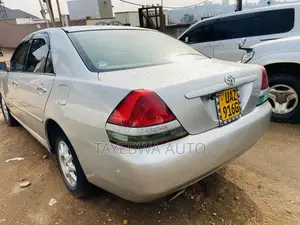 Toyota Mark II 2.0 RWD 2004 Silver