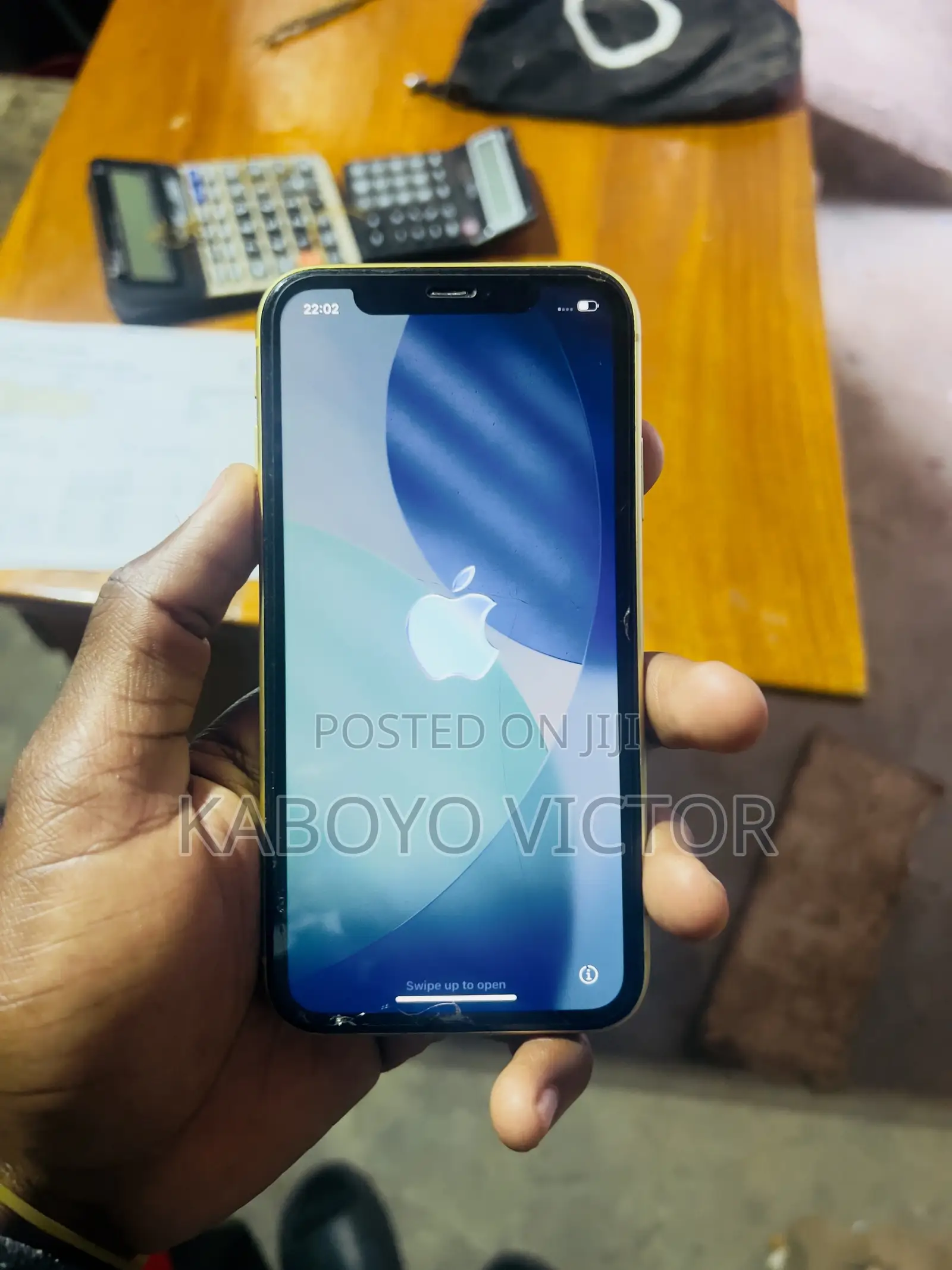 Apple iPhone 11 64 GB Yellow