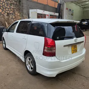 Toyota Wish 2004 White