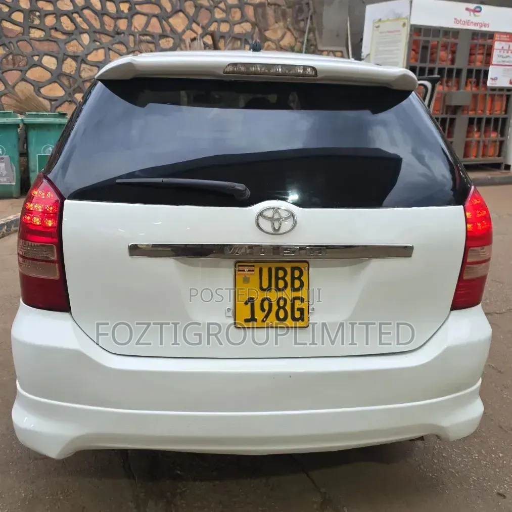 Toyota Wish 2004 White
