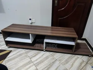 Used TV Stand in Mbalwa