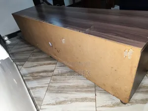 Used TV Stand in Mbalwa