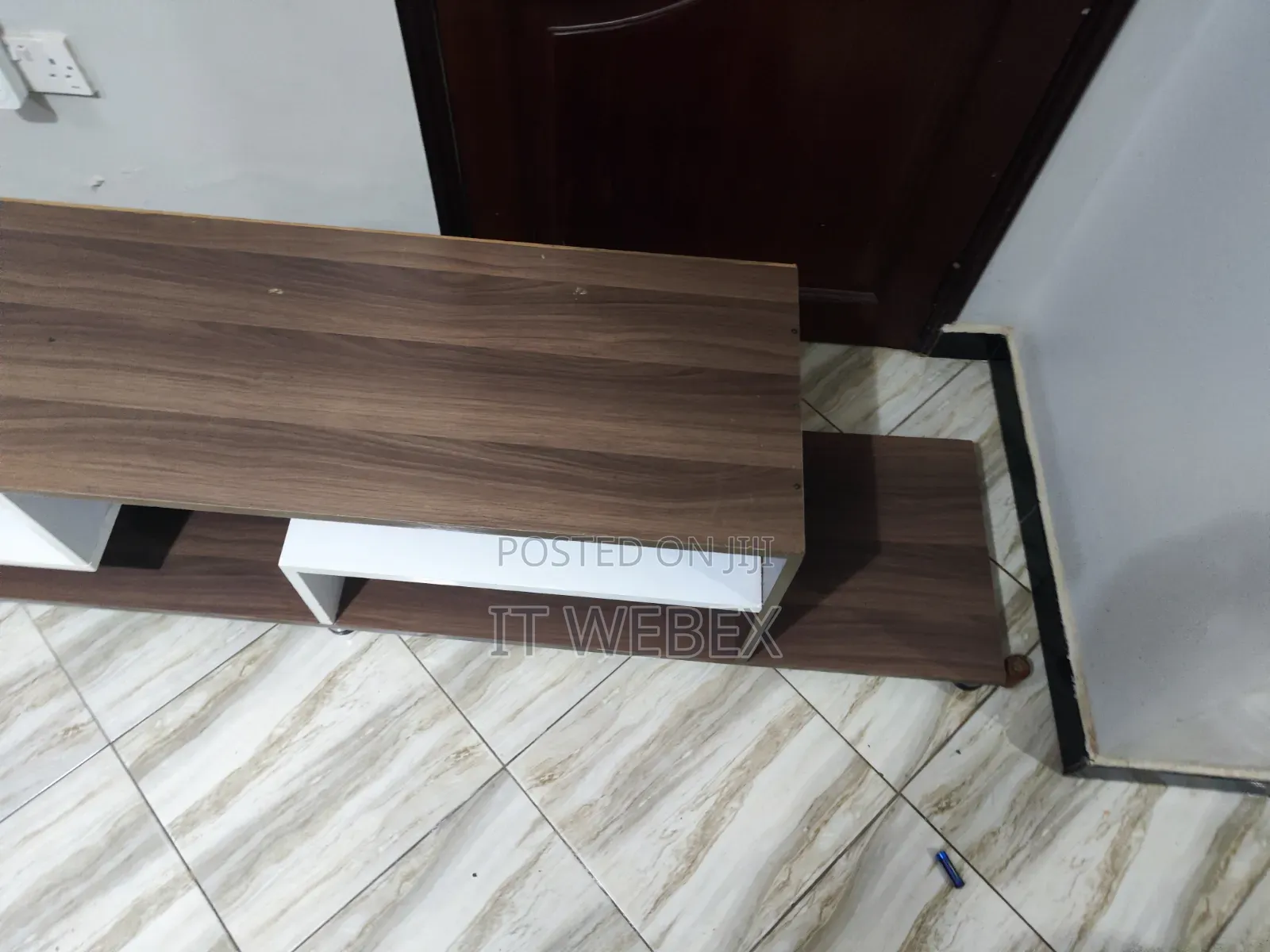 Used TV Stand in Mbalwa