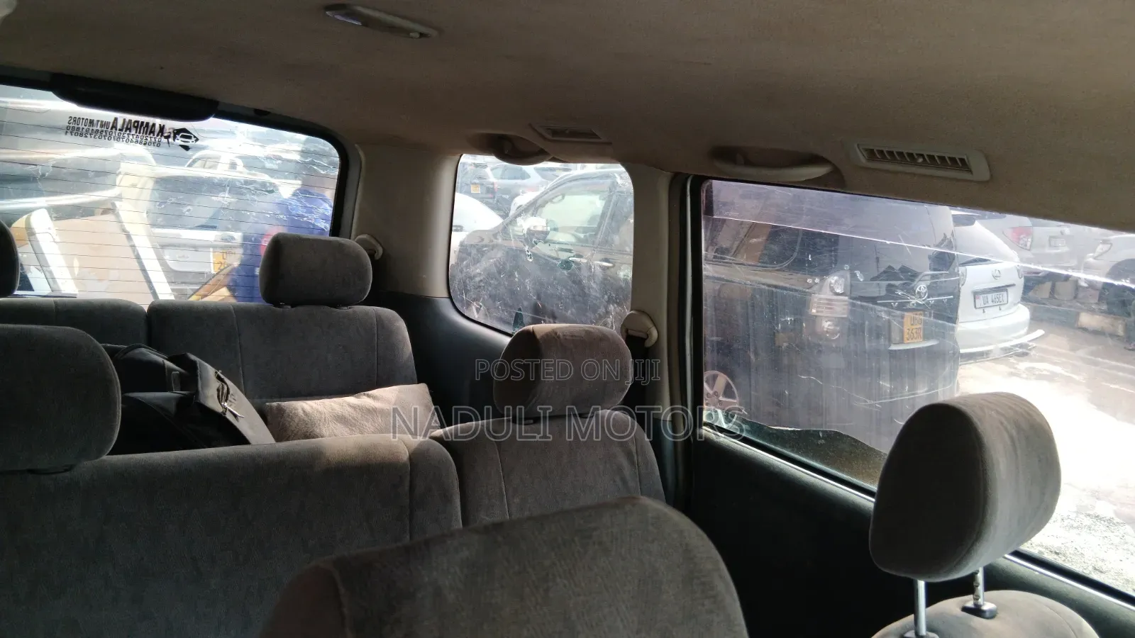 Toyota Noah 2005 Silver