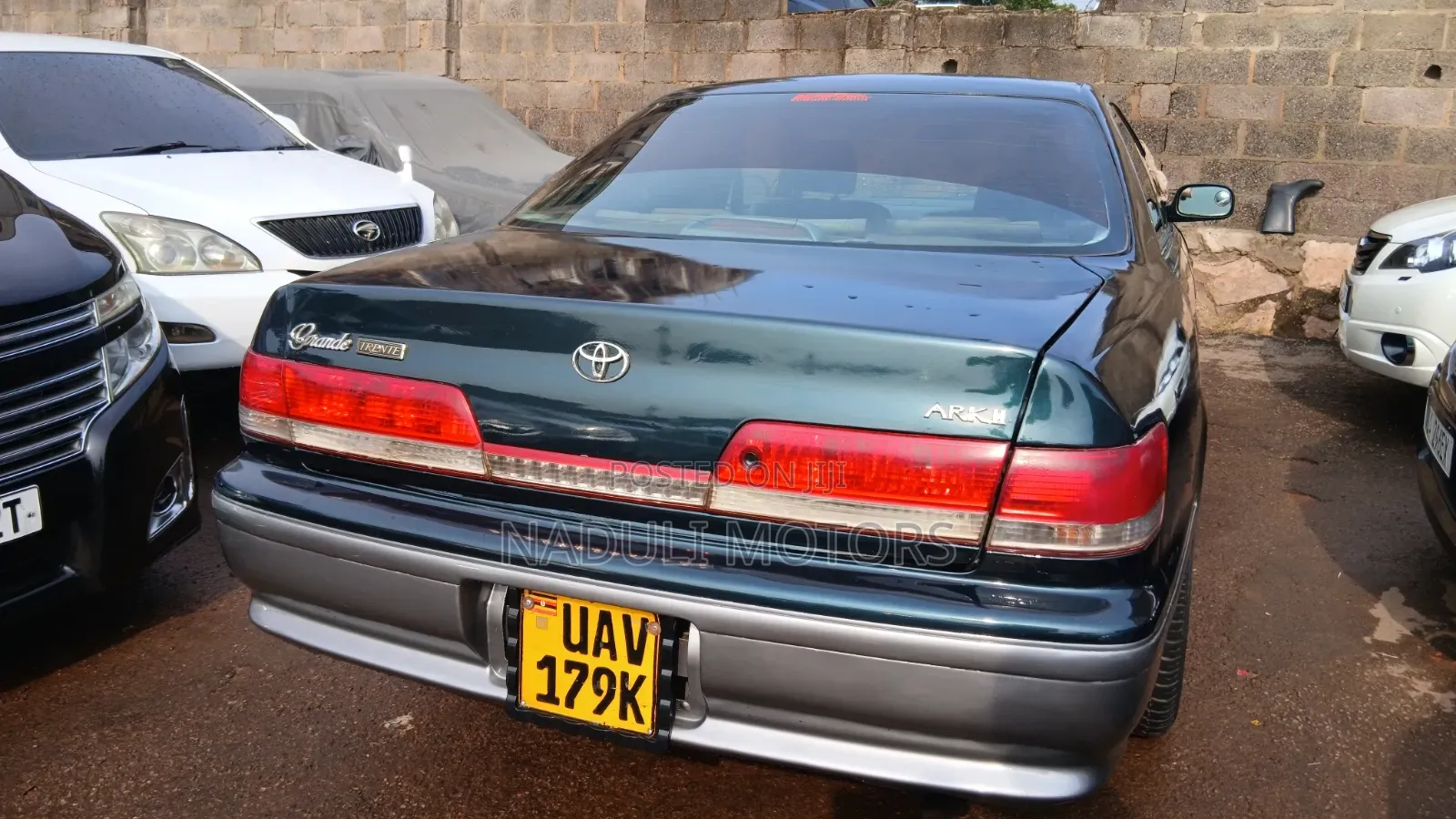 Toyota Mark II 2002 Blue