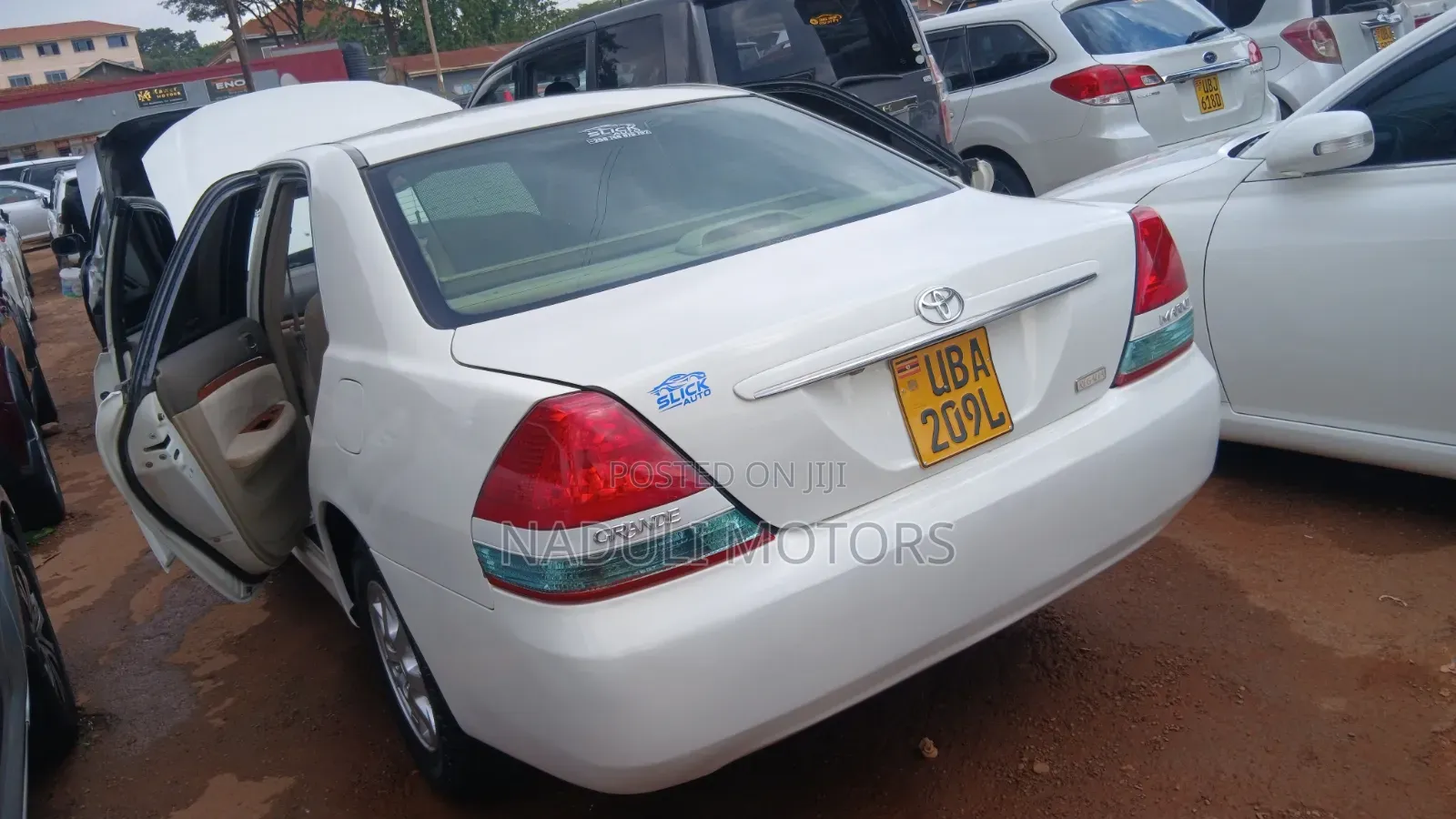 Toyota Mark II 2004 White