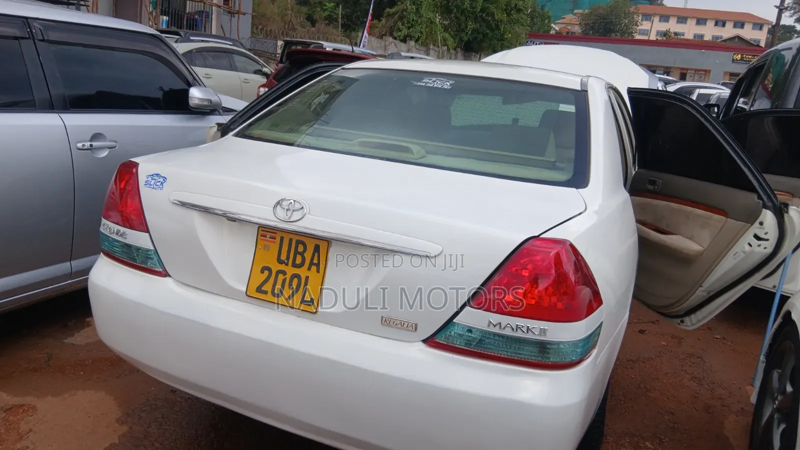Toyota Mark II 2004 White