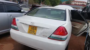 Toyota Mark II 2004 White